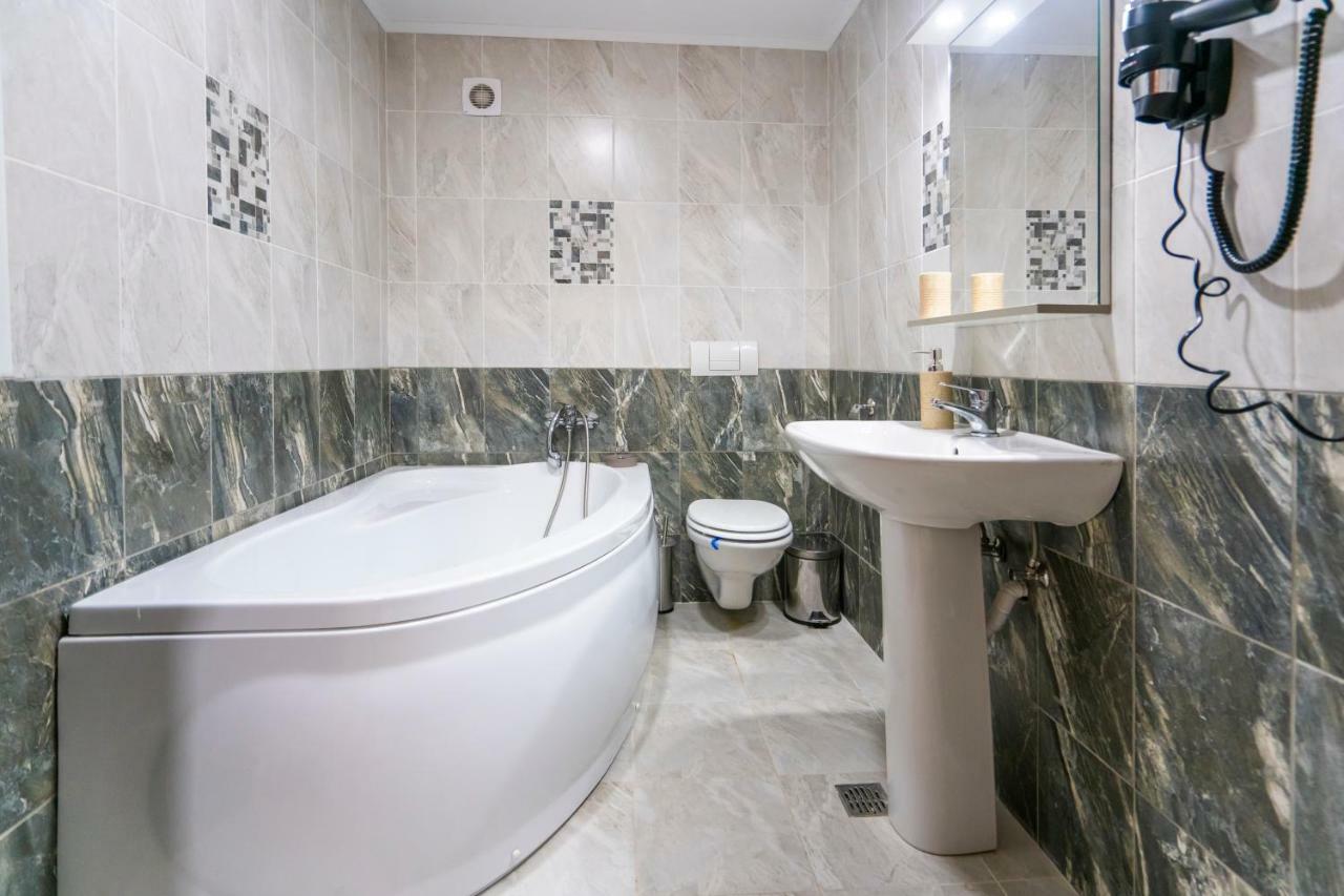 Ripsime Colina Marei Apartment Sinaia Bagian luar foto